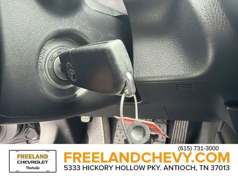Used 2021 Toyota Camry SE FWD image 33