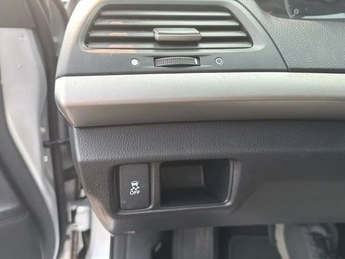 Used 2012 Honda Accord LX image 17