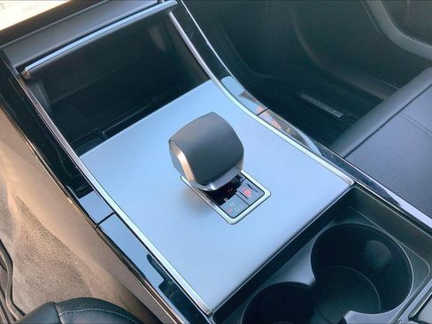 New 2025 Land Rover Range Rover Velar S image 8