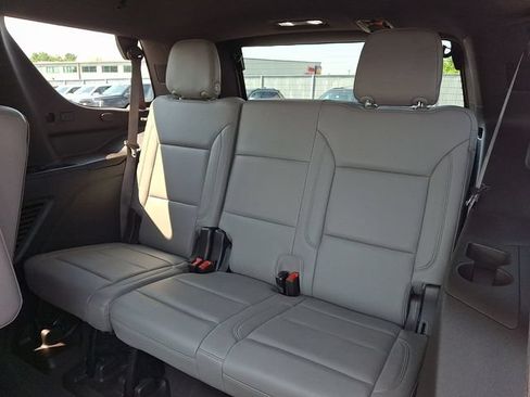 Used 2021 Chevrolet Tahoe Z71 AWD/4WD image 10