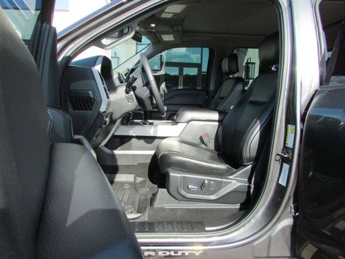 Used 2019 Ford F250 Lariat w/ Lariat Ultimate Package image 9