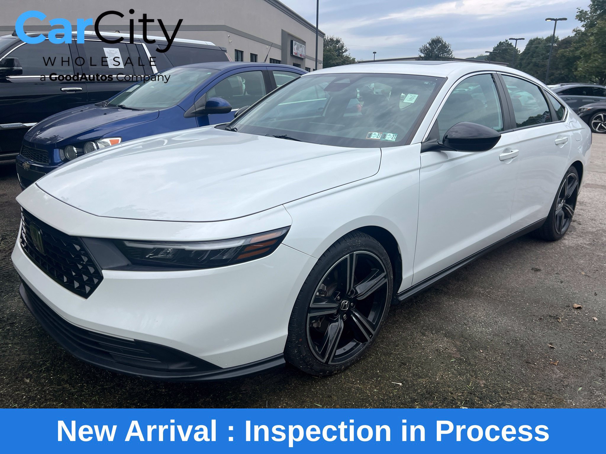 Used 2023 Honda Accord Sport image 1