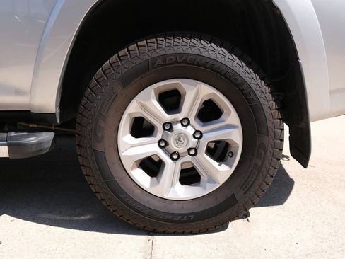 Used 2015 Toyota 4Runner SR5 RWD image 16