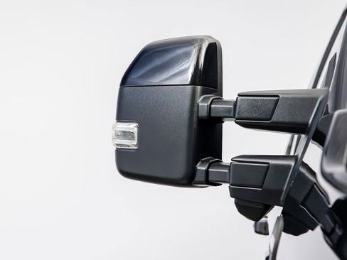 Used 2025 Ford F250 Platinum w/ FX4 Off-Road Package AWD/4WD image 6