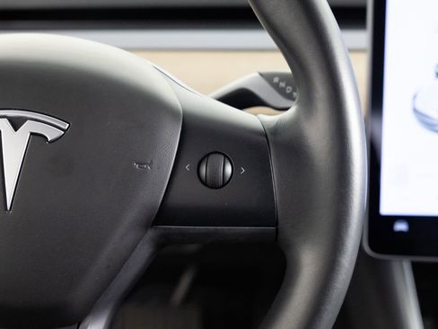 Used 2018 Tesla Model 3 Long Range image 34