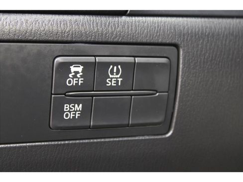 Used 2014 MAZDA MAZDA3 i Touring image 14