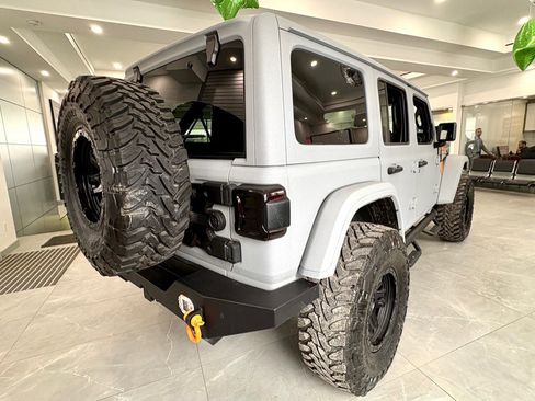 Used 2021 Jeep Wrangler Unlimited Rubicon image 7