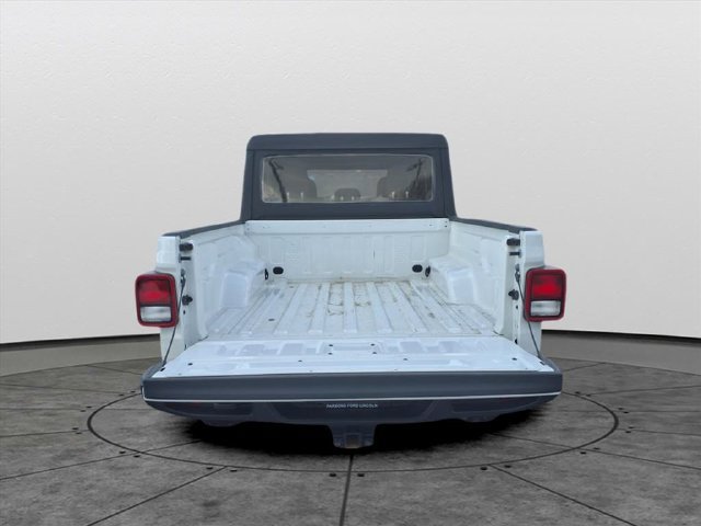Used 2023 Jeep Gladiator Sport AWD/4WD image 7