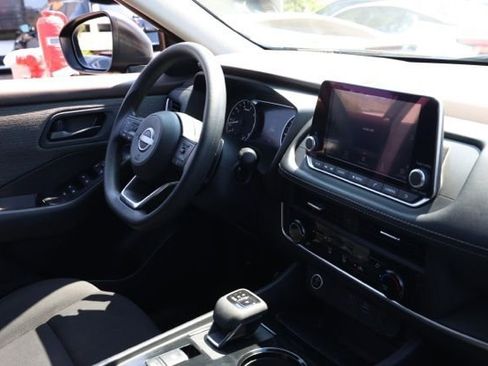 Certified 2023 Nissan Rogue S image 20