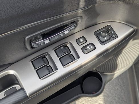 Used 2024 Mitsubishi Outlander Sport SE image 26