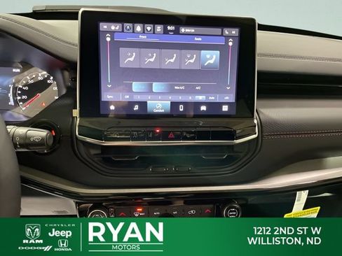 New 2026 Jeep Compass Trailhawk AWD/4WD image 29