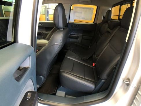 New 2025 Ford Maverick Lariat w/ Black Appearance Package image 21