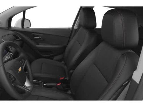 Used 2020 Chevrolet Trax LT w/ LT Convenience Package AWD/4WD image 12