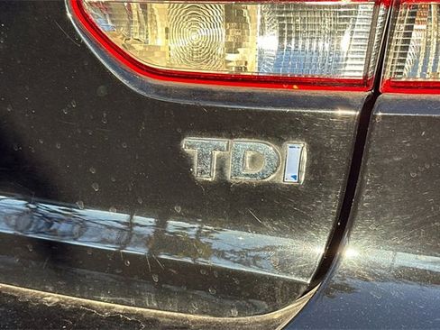 Used 2013 Volkswagen Golf TDI image 6