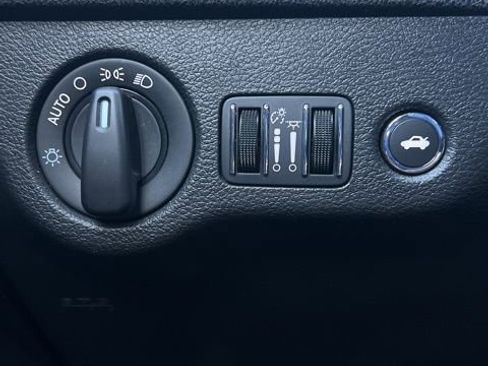 Used 2023 Dodge Charger SXT image 23