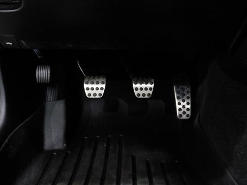 Used 2020 Dodge Challenger SRT Hellcat w/ Plus Package image 57