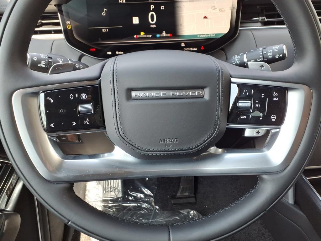 New 2026 Land Rover Range Rover Long Wheelbase SE AWD/4WD image 15