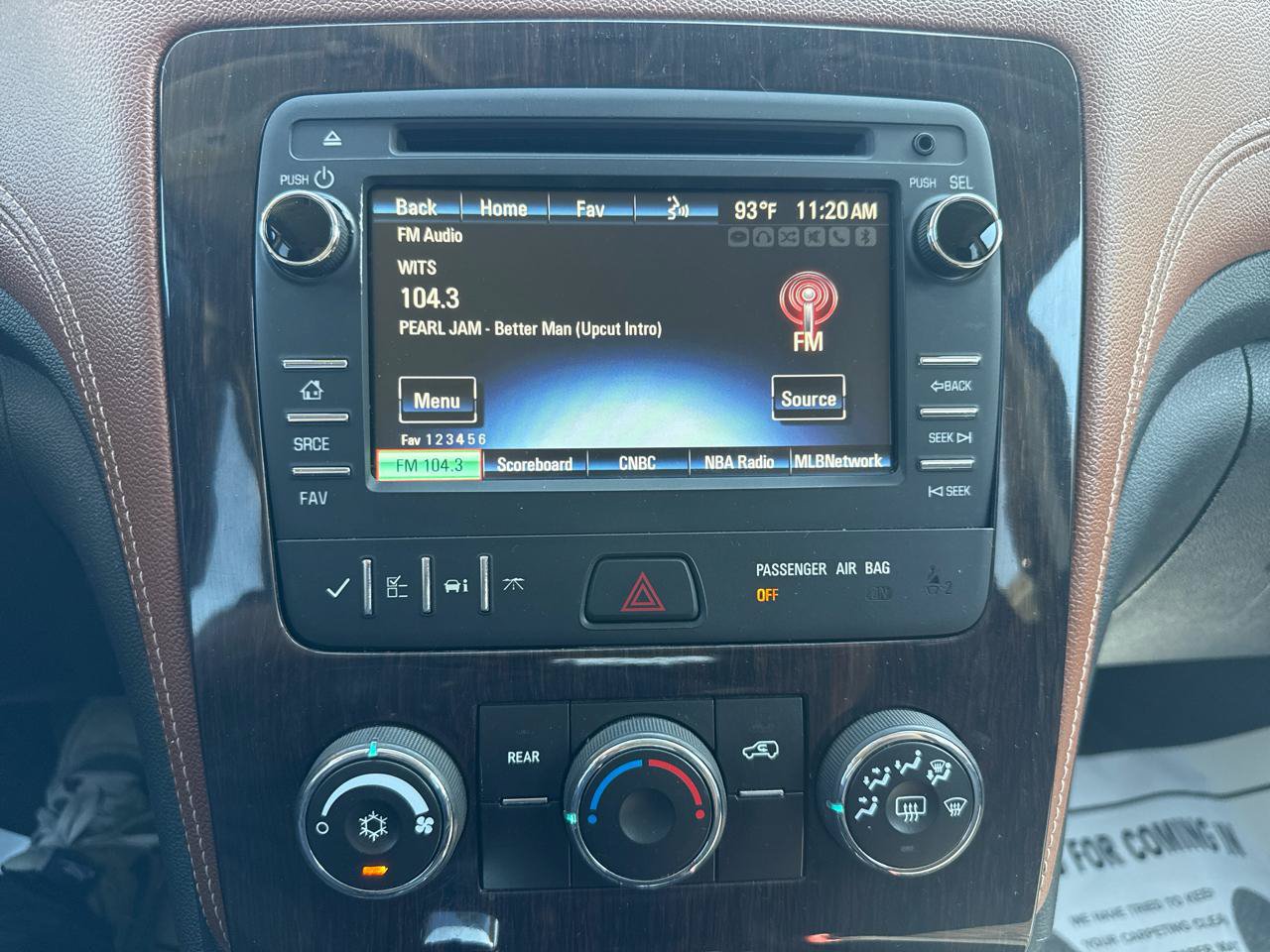 Used 2015 Chevrolet Traverse LT w/ Style and Technology Package FWD image 42