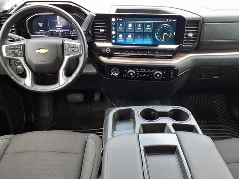 Certified 2022 Chevrolet Silverado 1500 LT image 4