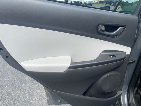 Used 2023 Hyundai Kona SEL AWD/4WD image 22