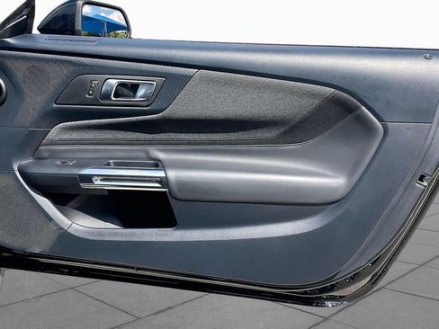 Used 2024 Ford Mustang Coupe RWD image 19