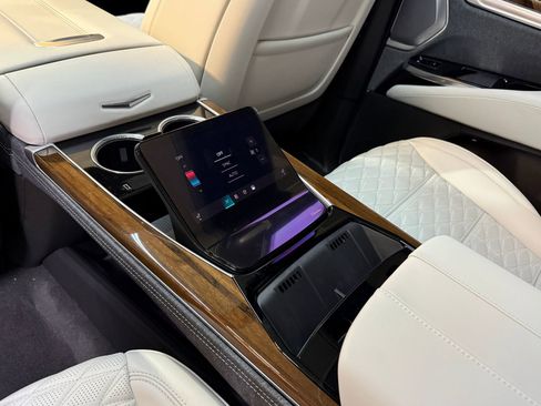 New 2026 Cadillac Escalade Platinum Sport image 21