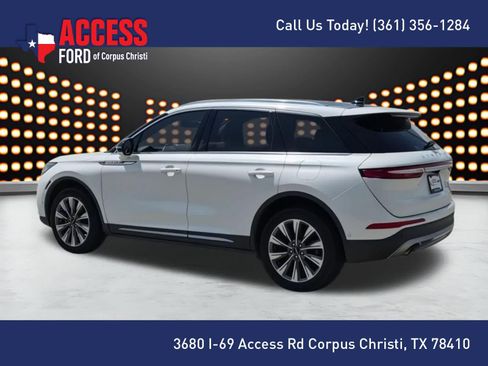 Used 2022 Lincoln Corsair Reserve FWD image 6