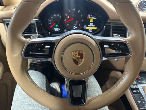Used 2015 Porsche Macan S image 14