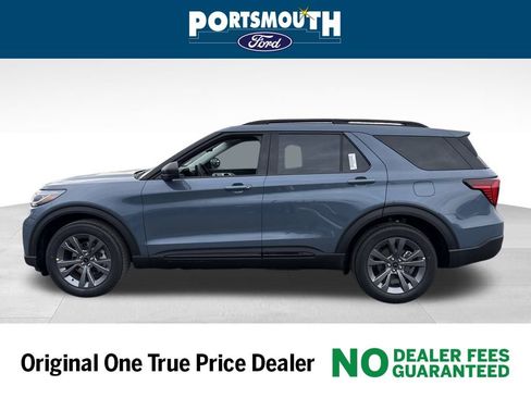 New 2026 Ford Explorer Active image 2
