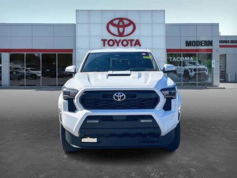 New 2025 Toyota Tacoma TRD Sport image 2