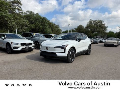 New 2026 Volvo EX30 Plus w/ Climate Package image 1