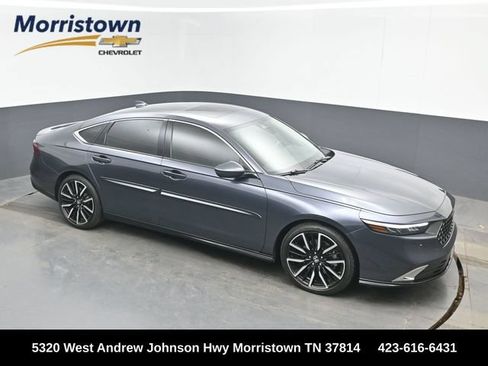 Used 2023 Honda Accord Touring image 1