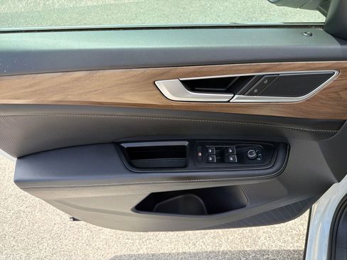 Used 2024 Volkswagen Atlas SE AWD/4WD image 20