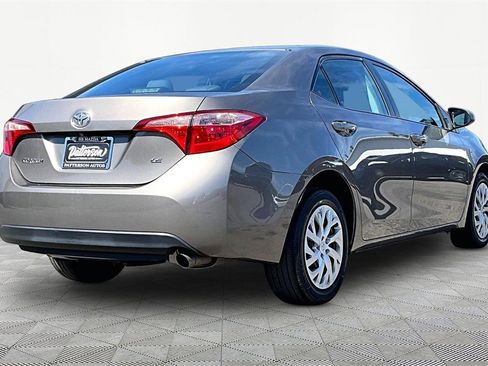 Used 2019 Toyota Corolla LE image 2