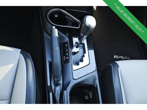 Used 2018 Toyota RAV4 Limited image 28