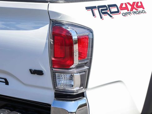 Certified 2023 Toyota Tacoma TRD Off-Road AWD/4WD image 8