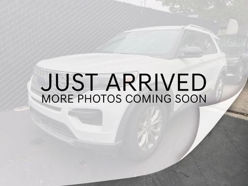 Used 2020 Ford Explorer Limited image 1
