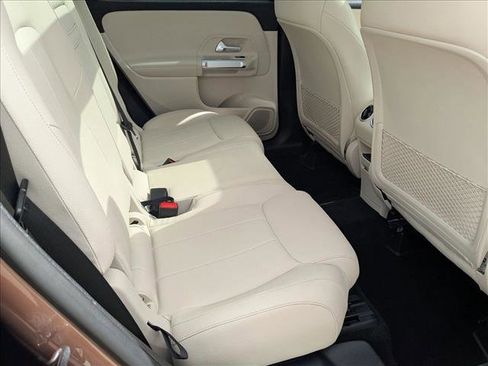 Certified 2022 Mercedes-Benz GLB 250 image 20