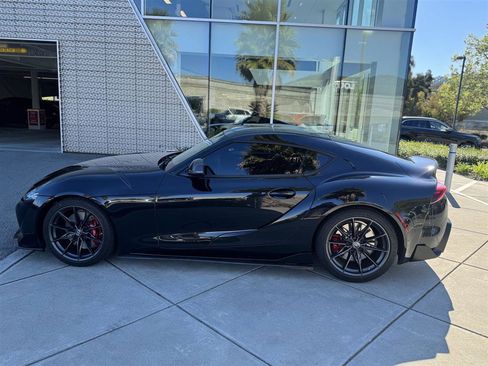 Used 2024 Toyota Supra Premium w/ Driver Assist Package image 9