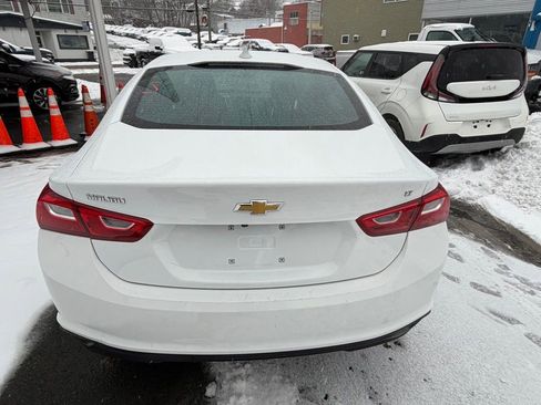 Used 2023 Chevrolet Malibu LT image 4