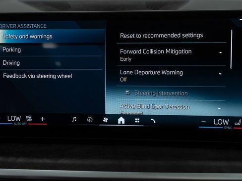 Used 2025 BMW X5 xDrive40i image 32