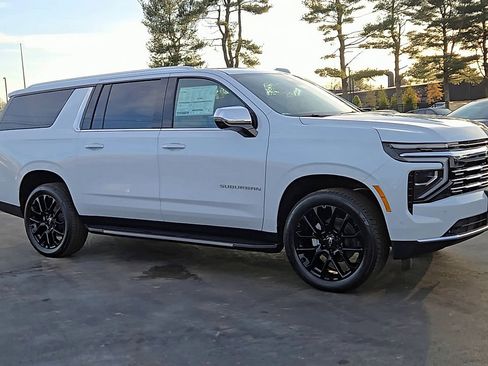 New 2026 Chevrolet Suburban Premier w/ Sun And Tow Package image 6