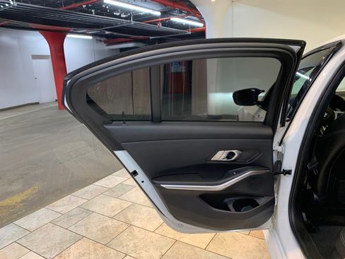 Used 2022 BMW 330i xDrive Sedan w/ M Sport Package image 53