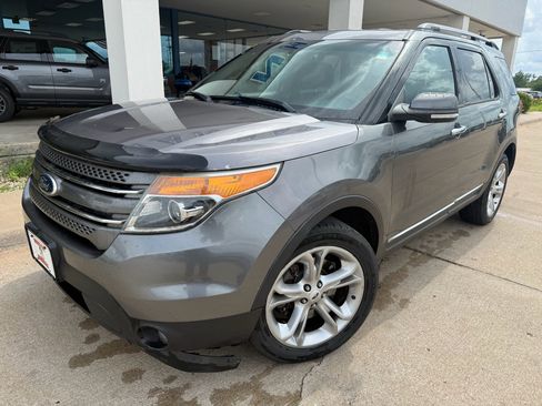 Used 2013 Ford Explorer Limited FWD image 2