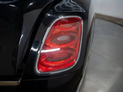Used 2011 Bentley Mulsanne RWD image 35