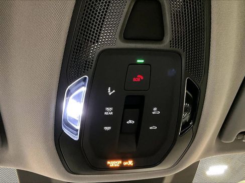 Used 2025 Audi Q5 Premium w/ Convenience Package image 26