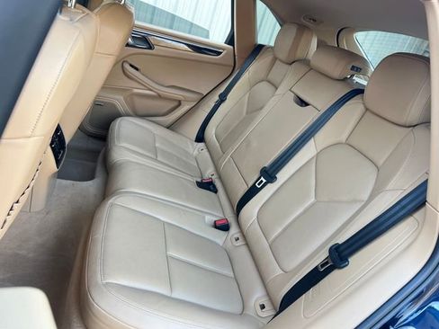 Used 2016 Porsche Macan S image 20