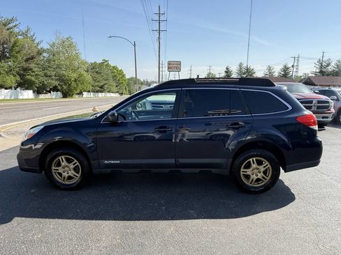 Used 2013 Subaru Outback 2.5i AWD/4WD image 4
