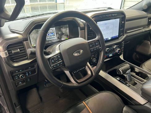 Used 2022 Ford F150 Platinum image 11