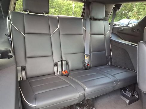 Used 2021 Cadillac Escalade Sport w/ LPO, Illumination Package AWD/4WD image 15
